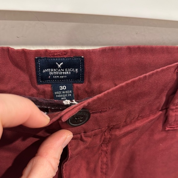 American Eagle Men's Chino Shorts Dark Raspberry Cargo Size 30 - Picture 4 of 5